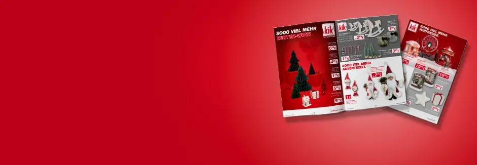 Weihnachtskatalog von Kik mit festlichen Dekorationen und Geschenken vor einem leuchtend roten Hintergrund. Preise sind deutlich sichtbar angegeben.