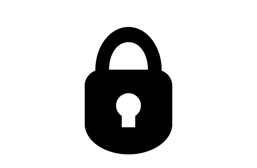Schwarzes Vorhängeschloss-Symbol auf weißem Hintergrund, als Zeichen für Sicherheit und Datenschutz.