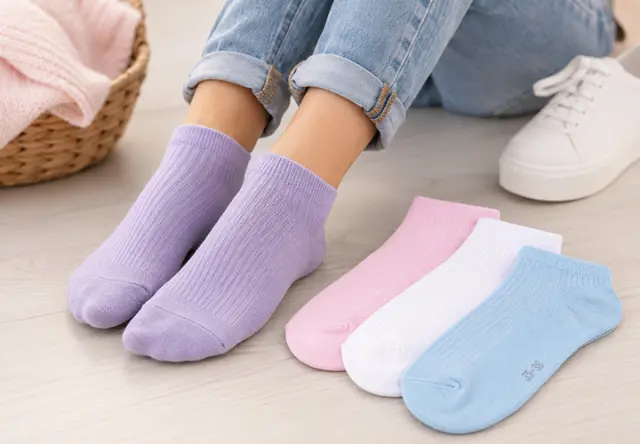 Pastellfarbene Ergee Socken im Mehrpack in Rosa, Weiß, Blau und Flieder – bequeme Basics für den Alltag Pastellfarbene Ergee Socken im Mehrpack in Rosa, Weiß, Blau und Flieder – bequeme Basics für den Alltag